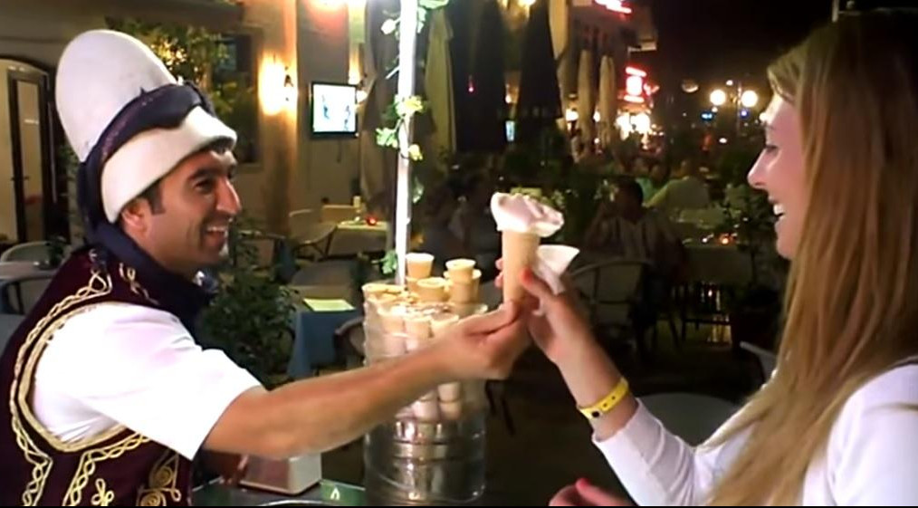 (VIDEO) ŽELITE SLADOLED U TURSKOJ?! Ovaj nećete moći da pojedete kad god poželite!